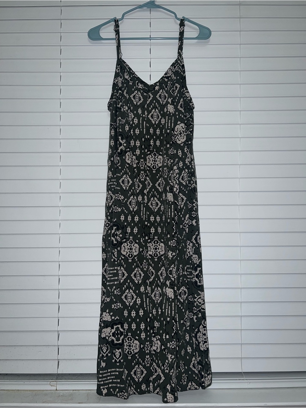 Torrid Dark Green Maxi Dress with Cream Geo Floral Print